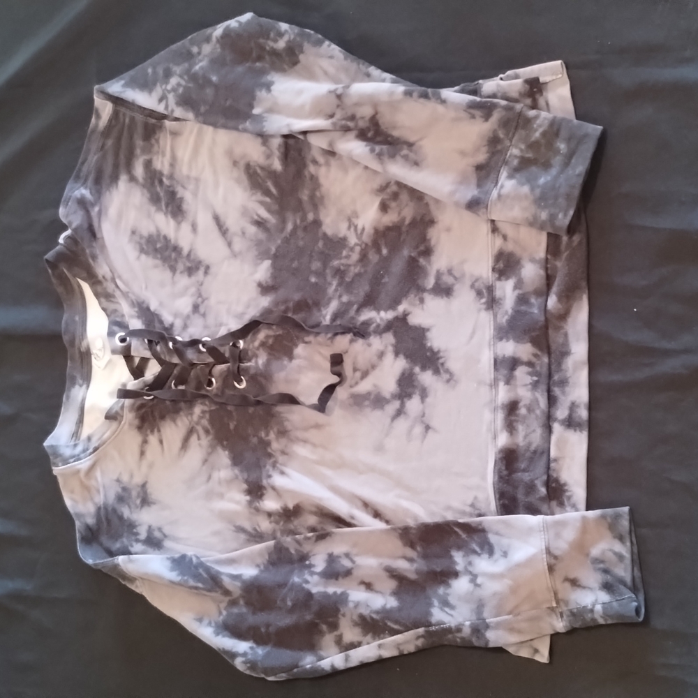 Woman's Sweater by Mudd Black & Grey Tye-Dye Print Size: Large